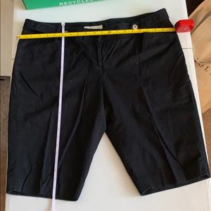 Michael Kors black bring me the shorts size 16